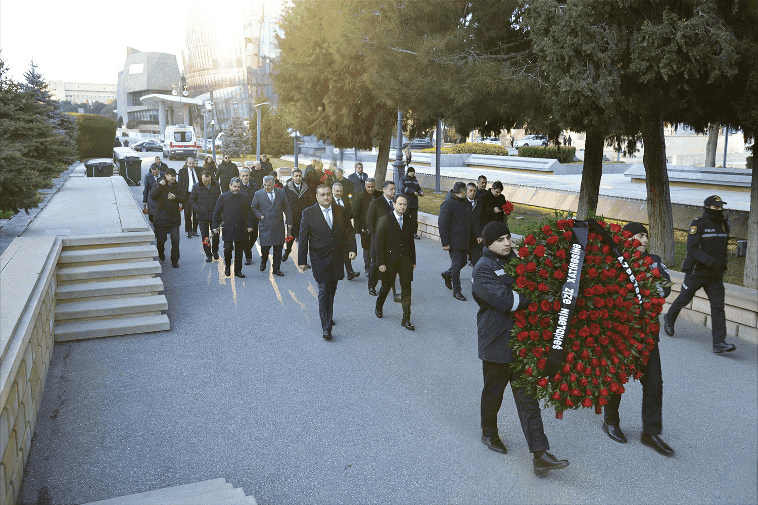 “Azpetrol” şirkəti 20 yanvar faciəsi qurbanlarının xatirəsini ehtiramla yad edib.