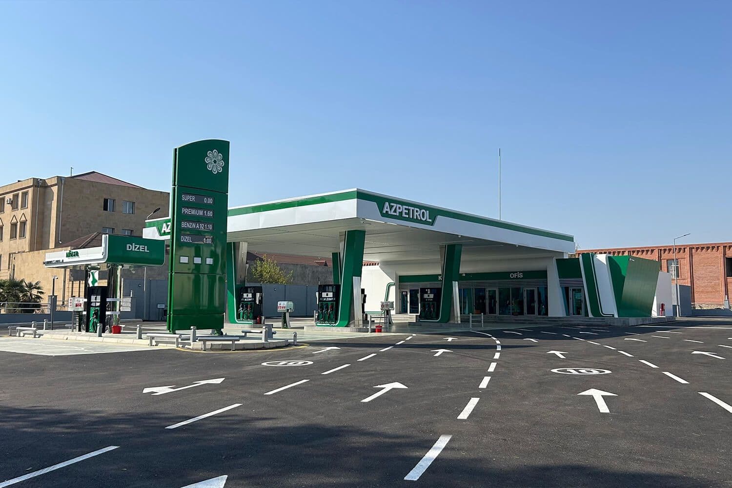 “Azpetrol” şirkəti yanacaqdoldurma məntəqələrinin sayını 109- a çatdırdı.